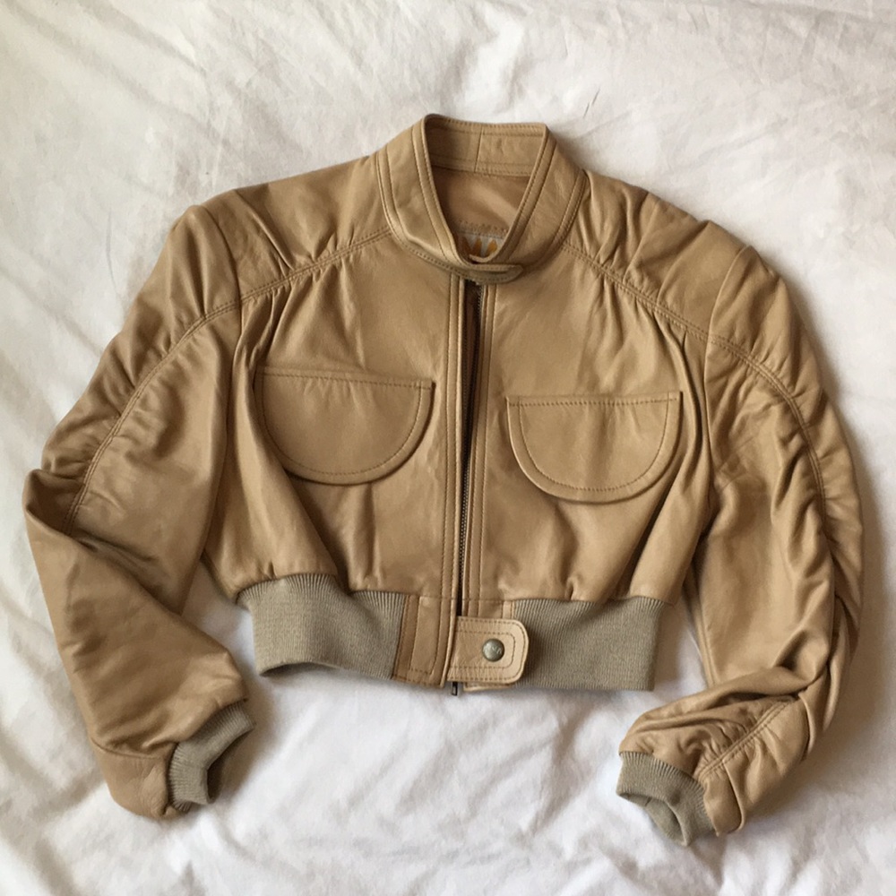 Crop beige leather jacket